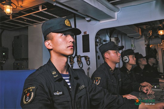 大洋淬锋——海军某驱逐舰支队训练掠影