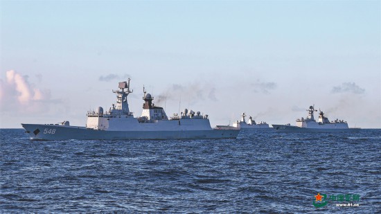 大洋淬锋——海军某驱逐舰支队训练掠影